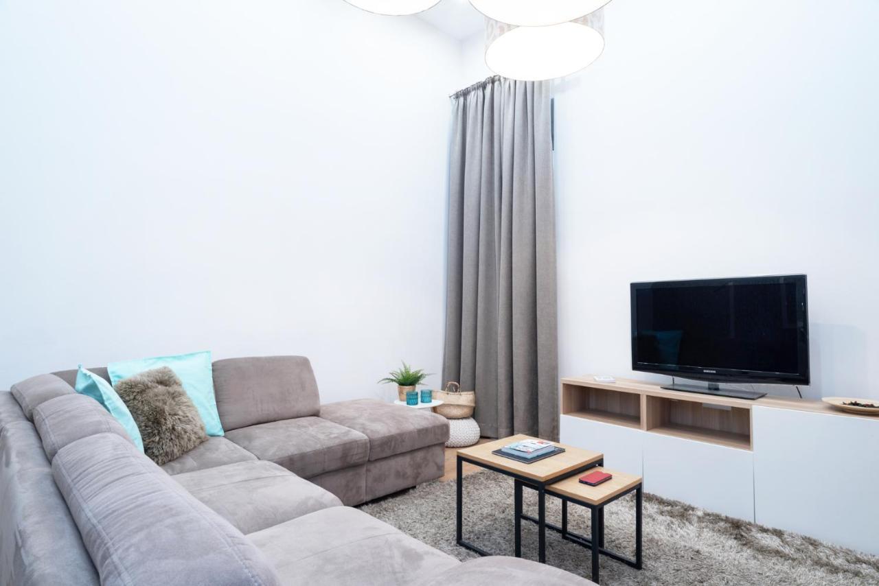 Super Central Apartment With A/C Budapest Luaran gambar